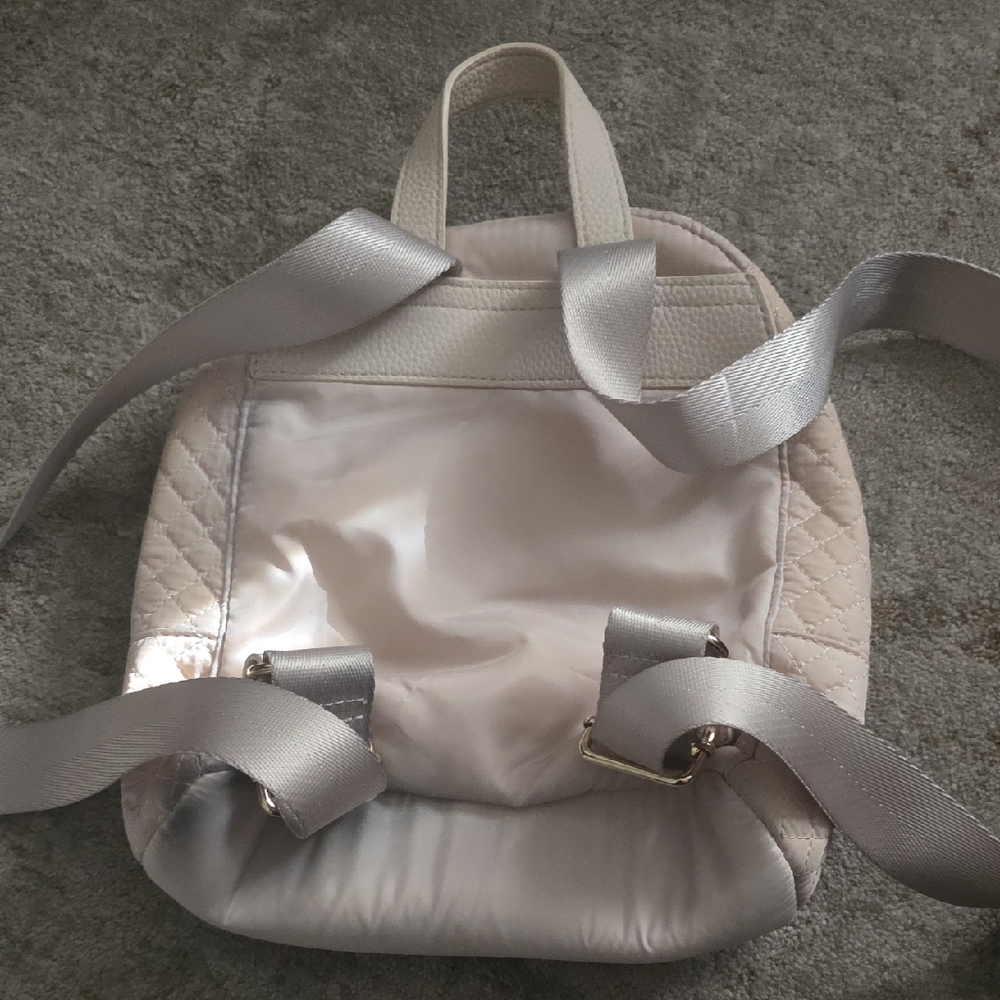 Quilted Cream Backpack - Picture 2 of 4